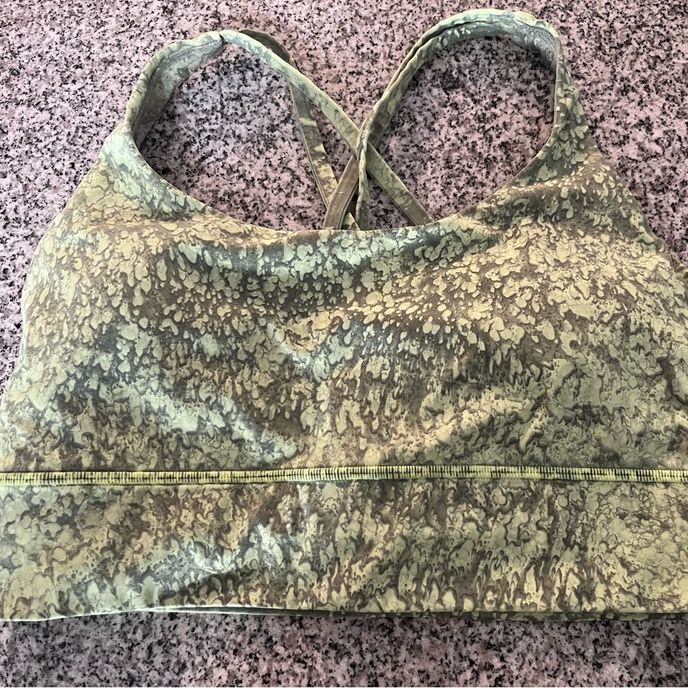 Lululemon sports bra size 10